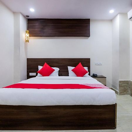 Super Hotel O Holiday Rani Gunj Opp Punjab National Bank Secundurabad Eksteriør billede