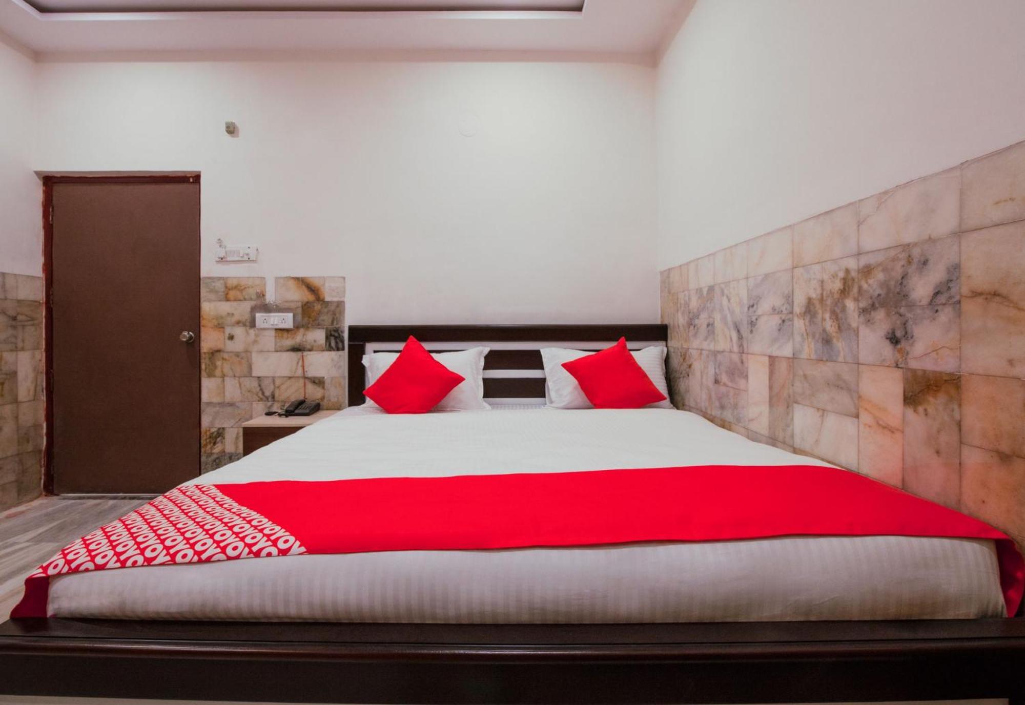 Super Hotel O Holiday Rani Gunj Opp Punjab National Bank Secundurabad Eksteriør billede