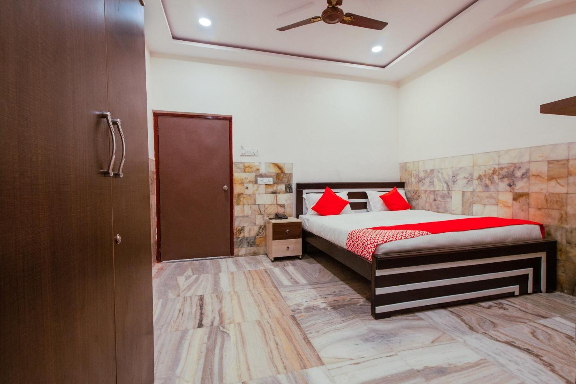 Super Hotel O Holiday Rani Gunj Opp Punjab National Bank Secundurabad Eksteriør billede
