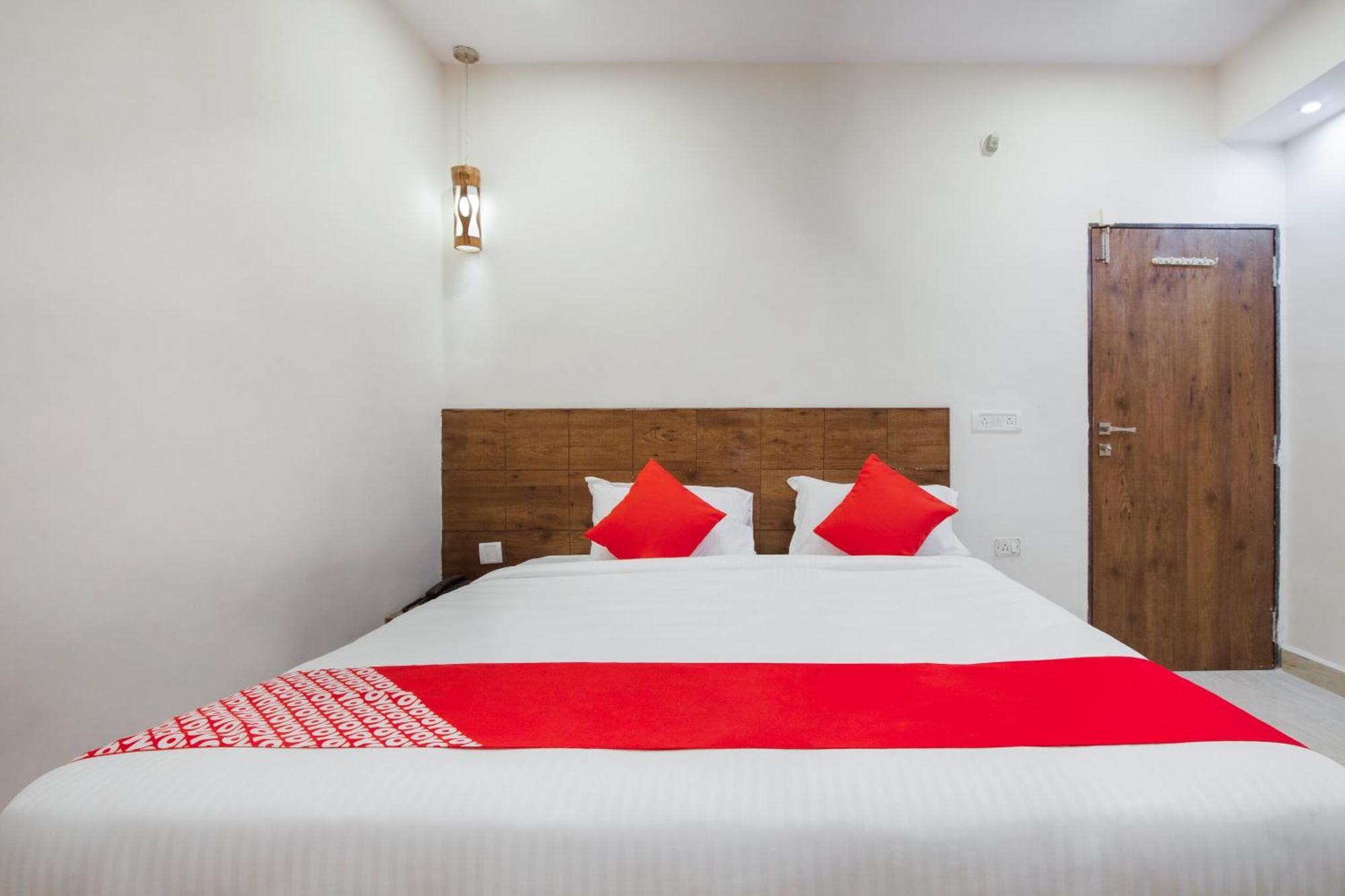 Super Hotel O Holiday Rani Gunj Opp Punjab National Bank Secundurabad Eksteriør billede